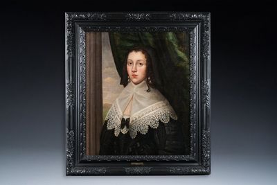 Hollandse school: Portret van een jonge vrouw met kanten kraag, olie op doek, gedateerd 1642