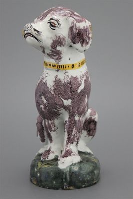 Hond in Brussels aardewerk, ca. 1750