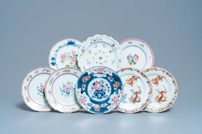 Huit assiettes en porcelaine de Chine famille rose, Qianlong