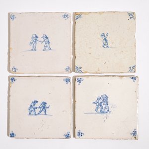 Huit carreaux en faïence de Delft bleu et blanc aux soldats et jeux d'enfants, 17/18ème — photo 3