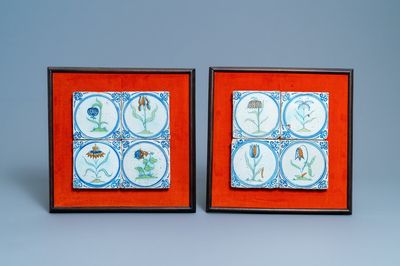 Huit carreaux en faïence de Delft polychrome à décor de fleurs dans un médaillon, Haarlem, 17ème