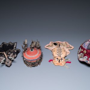 Huit chapeaux d'enfants, Chine, 19/20ème — photo 6