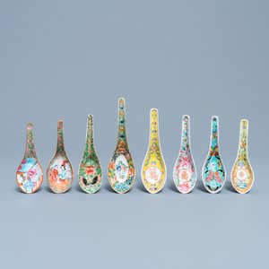Huit cuillères en porcelaine de Chine famille rose de Canton et polychrome, 19/20ème — photo 1