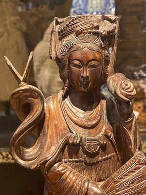 Huit immortelles en bois sculpté, Chine, 19ème — photo 2