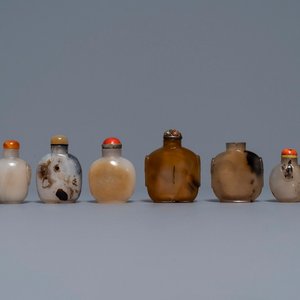 Huit tabatières en agate sculptée, Chine, 19/20ème — photo 1