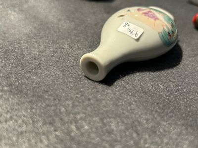 Huit tabatières en porcelaine de Chine famille rose, 19/20ème — photo 12