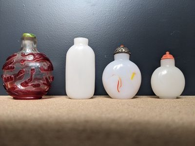 Huit tabatières en verre, Chine, 19/20ème — photo 5