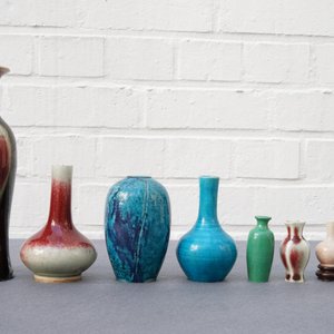 Huit vases en porcelaine de Chine monochrome, 18/19ème — photo 9