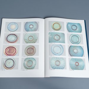 Illustrated catalogue of Sung Dynasty Porcelain in the National Palace Museum, quatre volumes, Taipei, 1973 — photo 44