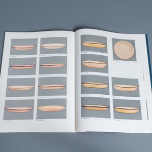 Illustrated catalogue of Sung Dynasty Porcelain in the National Palace Museum, vier volumes, Taipei, 1973 — foto 32