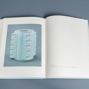 Illustrated catalogue of Sung Dynasty Porcelain in the National Palace Museum, vier volumes, Taipei, 1973 — foto 49
