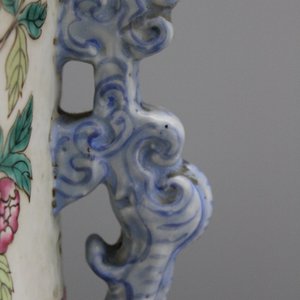 Important vase de forme hu aux canards en porcelaine de Chine, famille rose, 19e — photo 12