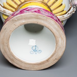 Importante paire de vases en porcelaine de Meissen, 19ème — photo 9