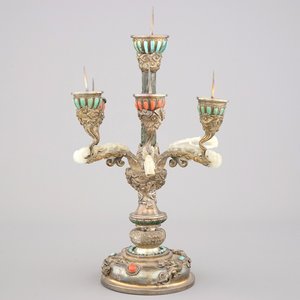 Impressionant chandelier chinois en argent et jade incrusté de turquoise et corail, 19e — photo 1