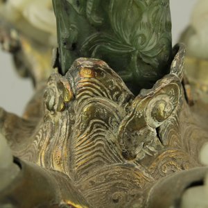 Impressionant chandelier chinois en argent et jade incrusté de turquoise et corail, 19e — photo 6