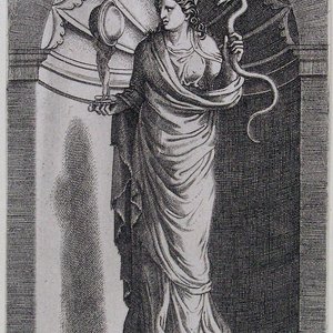Impressionant plat Italien Deruta, aux dessins 'grotesques' (grotesschi') et décor de 'Prudencia', env. 1620 — photo 4
