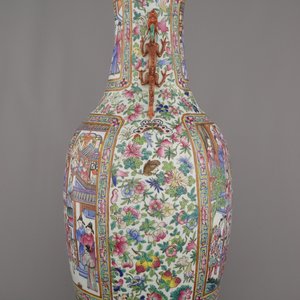 Impressionant vase en porcelaine de Chine à décor de palais, anses en forme de dragon, Tongzhi, 19e — photo 4