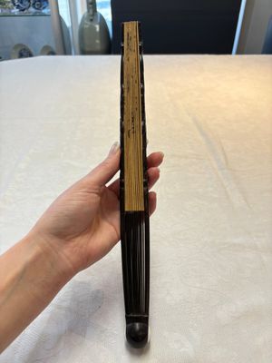 In the manner of Ma Quan 馬荃(18th C.): 'An ebony fan painted with 'Four Gentlemen 四君子', 19/20th C. — photo 4