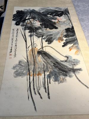 In the manner of Zhang Daqian 張大千 (1898-1983): 'Lotus', ink and colour on paper — photo 1