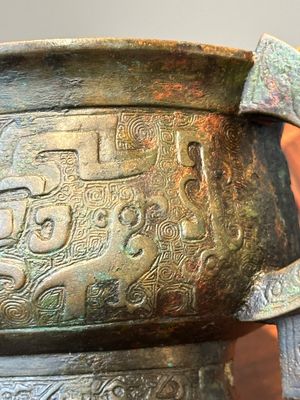 Insolite brûle-parfum archaïque de type 'gui' en bronze au couvercle en bois, Chine, Song — photo 14