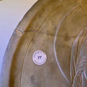 Italian school, 19th C., after Desiderio da Settignano (1430-1464): a marble bas-relief with a Virgin with Child — 照片 10
