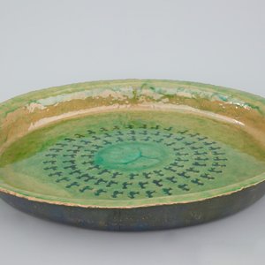 Jack Jefferys (1896-1961): A large decorated green glazed ceramic dish — photo 3