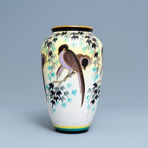 Jan Wind et Charles Catteau pour Boch Frères Kéramis: un vase art deco à décor d'oiseaux, vers 1932 — photo 1