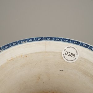 Jardinière avec support en porcelaine de Chine, bleu et blanc, dynastie King — photo 12