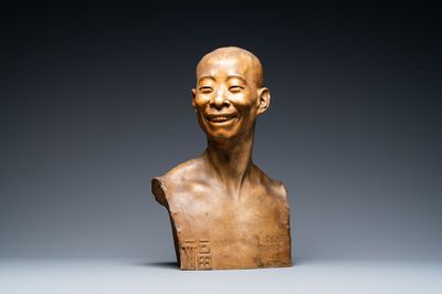 Jean Mich (Frankrijk, 1871-1919): Buste van Chih-Fan in gepatineerde terracotta