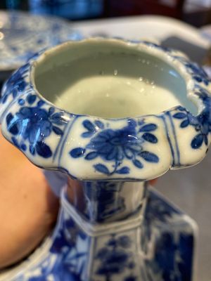 Kendi de forme hexagonale et son couvercle en porcelaine de Chine en bleu et blanc, Kangxi — photo 21
