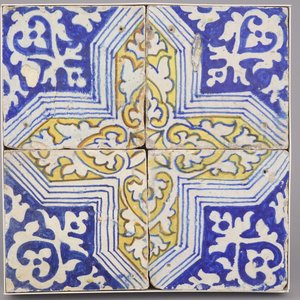 Lot de 4 carreaux décoratifs encadrés en majolique d'Anvers, env. 1580 — photo 1