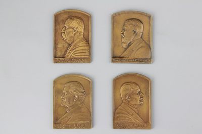 Lot de 4 médaillions concernant la présence belge au Congo, Arsène Matton, env. 1931