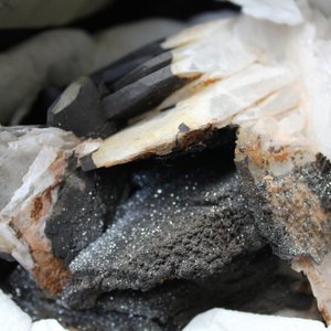 Lot de divers minéraux et pierres sémi-précieuses — photo 8