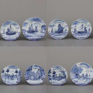 Lot van 12 blauw en witte Delftse borden met decor van de "Haringvangst", 18e eeuw — foto 1