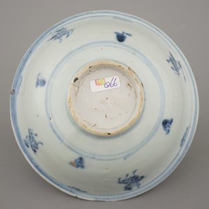 Lot van 3 blauw en witte kommen in Chinees porselein, Ming-dynastie — foto 13