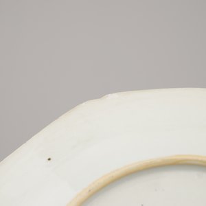 Lot van 3 borden in Chinees porselein, famille rose, Qianlong, 18e eeuw — foto 3