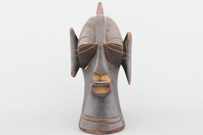 Masque africain sculpté en bois, Songye, début-moitié 20e