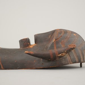 Masque africain sculpté en bois, Songye, début-moitié 20e — photo 4