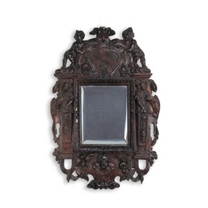 Miroir en chêne sculpté à décor de chérubins et de cariatides, les Pays-Bas, 17ème — photo 4