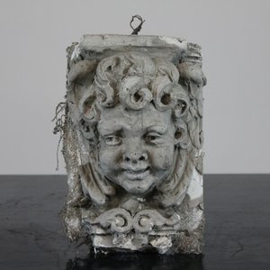 Moulage en plâtre d'une tête de chérubin, atelier De Wispelaere, Bruges, 1e moitié 20e — photo 1