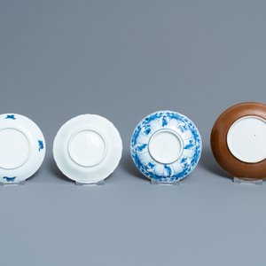 Negen Chinese blauw-witte en famille rose schotels en zes koppen, Kangxi/Qianlong — foto 3