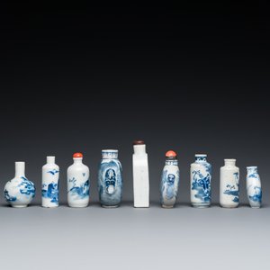 Negen Chinese blauw-witte snuifflessen, 19/20e eeuw — foto 4