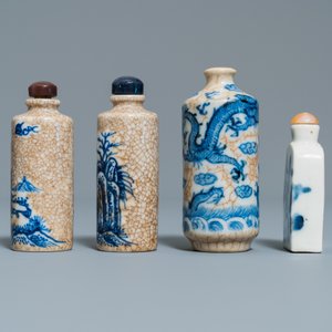 Negen Chinese blauw-witte snuifflessen, 19/20e eeuw — foto 9