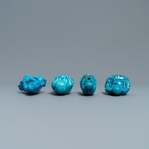 Negen Chinese figuren en waterdruppelaars met turquoise glazuur, Kangxi en later — foto 12