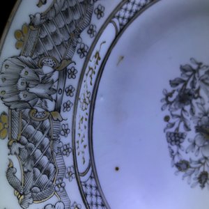 Negen Chinese grisaille en Imari-stijl borden, Yongzheng/Qianlong — foto 19