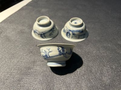 Negen stukken Chinees blauw-wit scheepswrakporselein, Wanli en later — foto 18