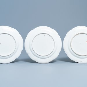 Neuf assiettes en porcelaine polychrome de Höchst à décor de fleurs, Allemagne, 18ème — photo 3