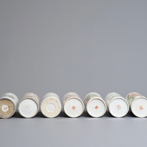 Neuf portes-chapeaux en porcelaine de Chine qianjiang cai et famille rose, 19/20ème — photo 3