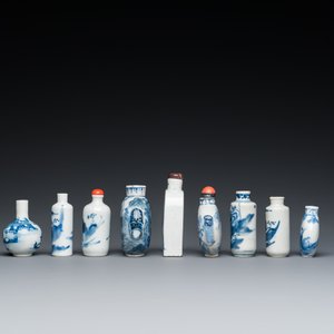 Neuf tabatières en porcelaine de Chine en bleu et blanc, 19/20ème — photo 5