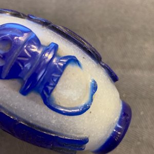 Neuf tabatières en verre bleu overlay sur fond bullé et transparent, Chine, 18/20ème — photo 22